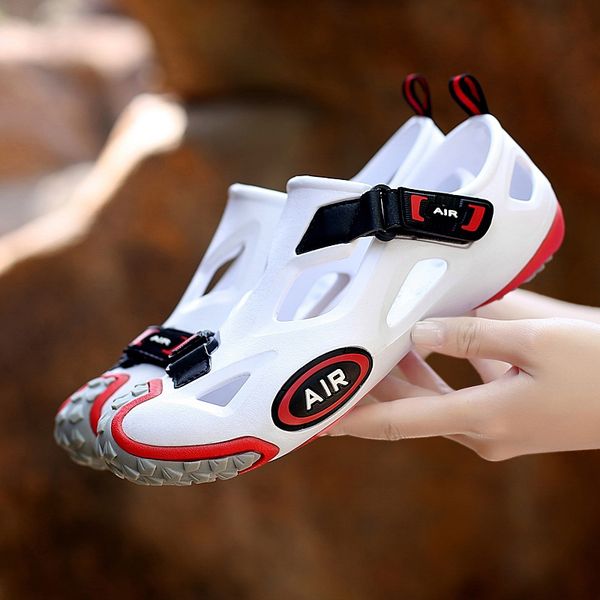 

fashion summer couple personality sandals beach hole shoes men mixed colors men sandals soft non-slip one-piece design, Black