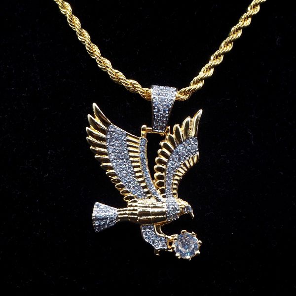 

Hip Hop Gold Yellow Glittering Zircon Animal Eagle Pendant Necklace Personality Creative Men and Women Necklace Jewelry Gift