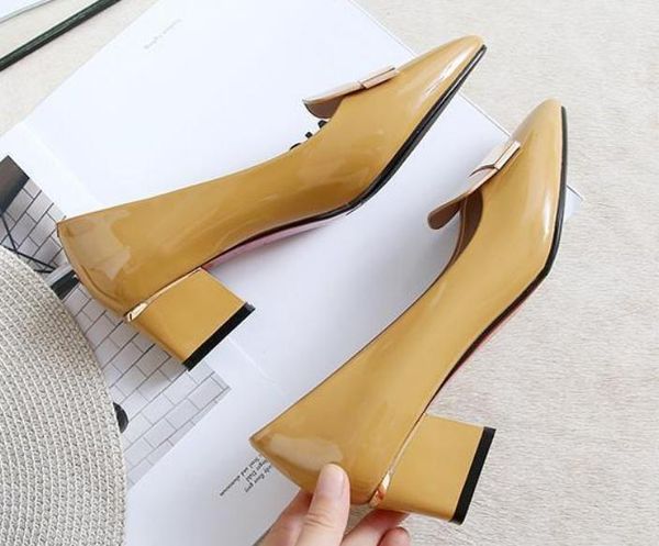 

2018 women's shoes in spring and autumn with new style middle heel coarse heel pointed end @013, Black