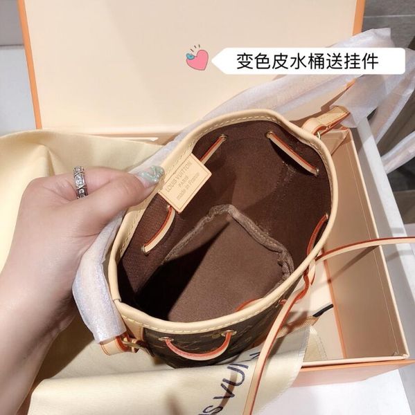 

2020 fashion classic lady retro bucket bag accessories cross-body bag shoulder bag