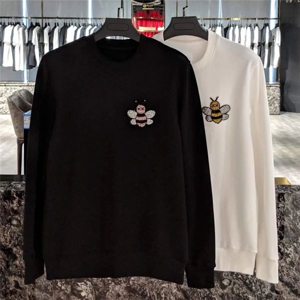 

Tide brand 2019 new che t bee beaded embroidery round neck loo e ca ual long leeved weater men and women with the ame paragraph