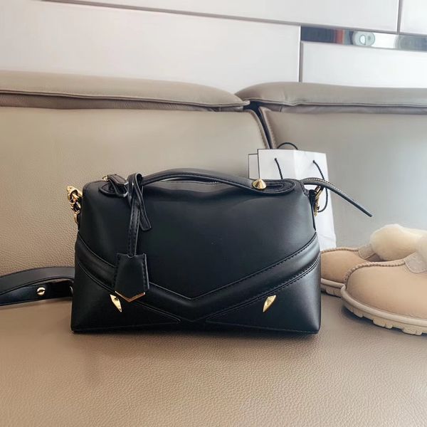 

women handbag fashion shoulder bags textured leather solid color rivet /cfy2002265