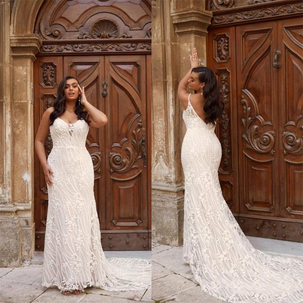 

plus size mermaid wedding dresses spaghetti strap sleeveless appliqued lace ruched wedding gown backless sweep train boho vestidos de novia, White
