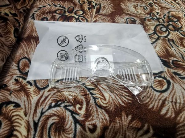 

ce certificate pc polycarbonate goggles splash proof glasses dust-proof glasses in stock