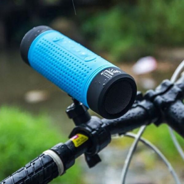 

outdoor portable dust-proof wireless sound box flashlight music speaker for bluetooth cycling torch lamp