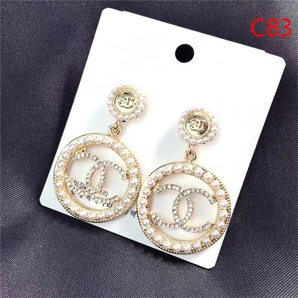

De igner full rhine tone full pearl letter ta el earring for women fa hion a ymmetric tud earring jewelry gift hipping