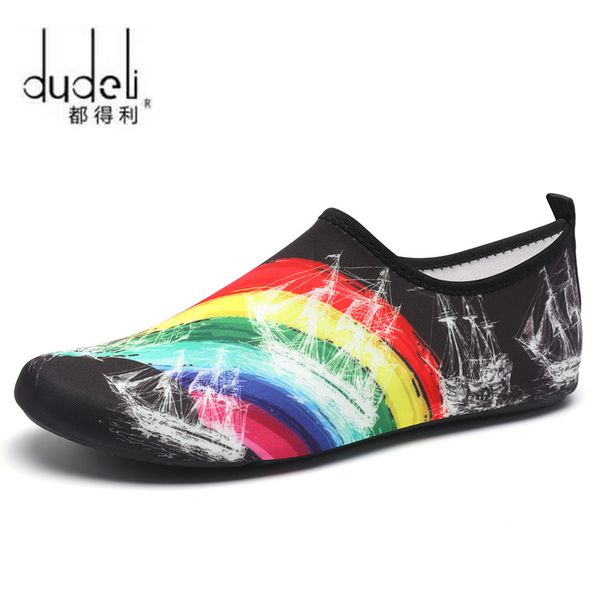 

2018 summer men's and women water shoes swimming shoes beach flat soft quick drying sneakers walking antiskid sole