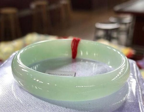 

jadeÃ­ta natural jade bien cera flotante verde plana y pulsera, Black