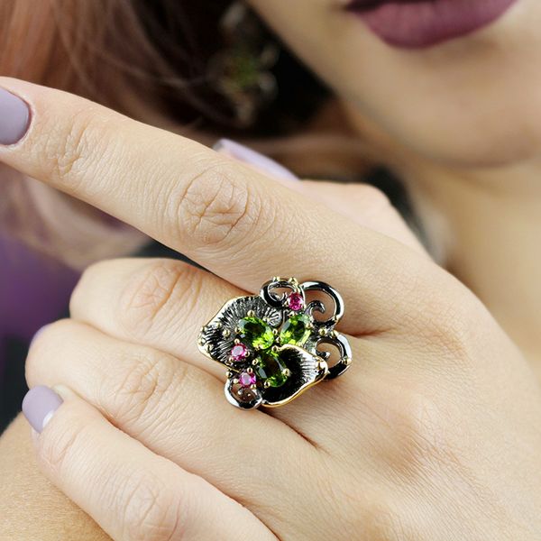 

new oval olivine stone ring black gold 2 tone colors vintage flower jewellery womens jewelry quality, Golden;silver