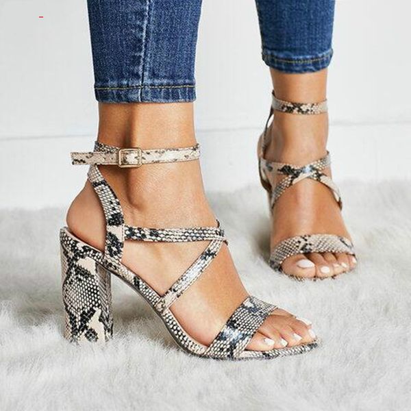 

women sandals soft pu leather gladiator sandals women casual summer pumps female flat zip plu 35-43 snake shoes, Black