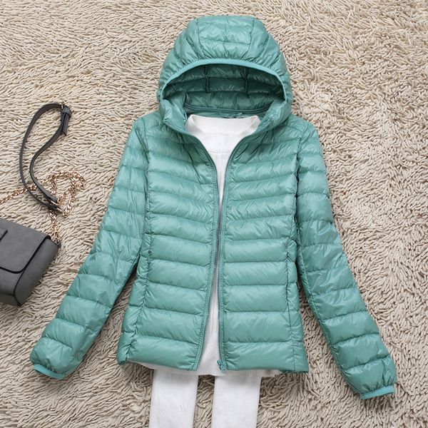 

2019 new style lightweight down coat women's hooded winter coat plus-sized women's dress manufacturers wholesale a generation of, Black;white