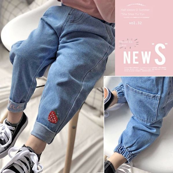 

season 2020 children's pants foreign style girl thin strawberry and strawberry jeans embroidered jeans fashionable girl baby, Blue