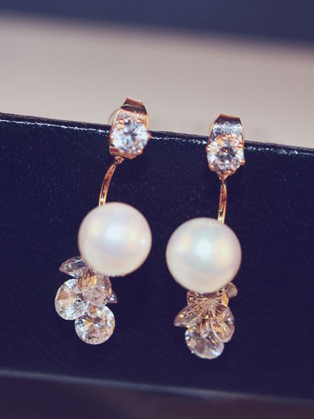 

new ins elegant designer beautiful cute classic pearl glittering zircon girls woman fashion earrings stud, Golden;silver