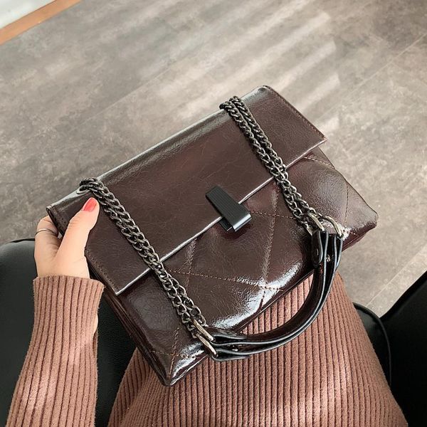 

2020 new shoulder bag large capacity women bag retro wild chain