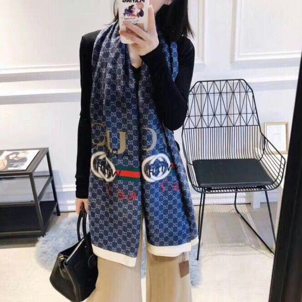

latest style scarf comfortable soft high-end can be used to support the wholesale, Blue;gray