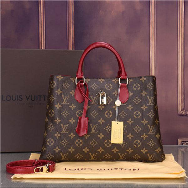 

201943551 new fashion classic brand high quality PU travel bag, 55 cm long, 30 cm high, 25 cm wide, free delivery41412