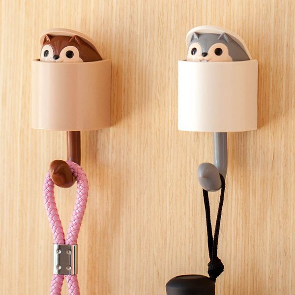 

1pcs creativity plastic squirrel hook key organizer clothes hat hanger self adhesive wall mounted home decoration