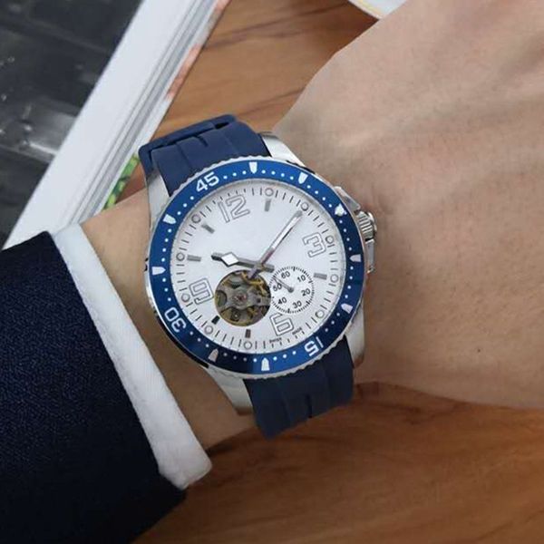 

mens watches luxury designer watches automatic mechanical movements 316l stainless steel cases mineral crystal glass blue rubber strap x268, Slivery;brown