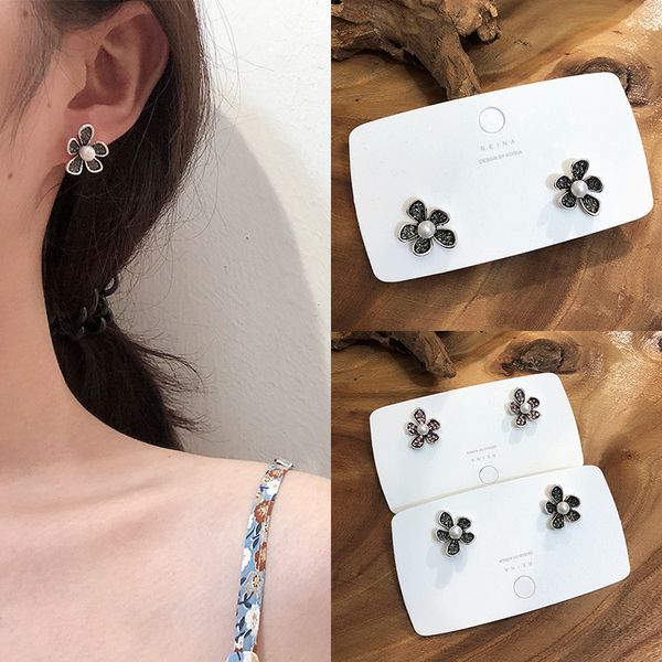 

2019 korean fashion simple zircon crystal petite flower stud earrings for women ear accessories party wedding jewelry gifts, Golden;silver