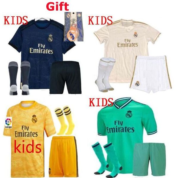 

gift keychain real madrid kids goalkeeper youth equipacion spain 2020 soccer jerseys eden hazard 7 realmadrid bale football kits 2019/20, Black