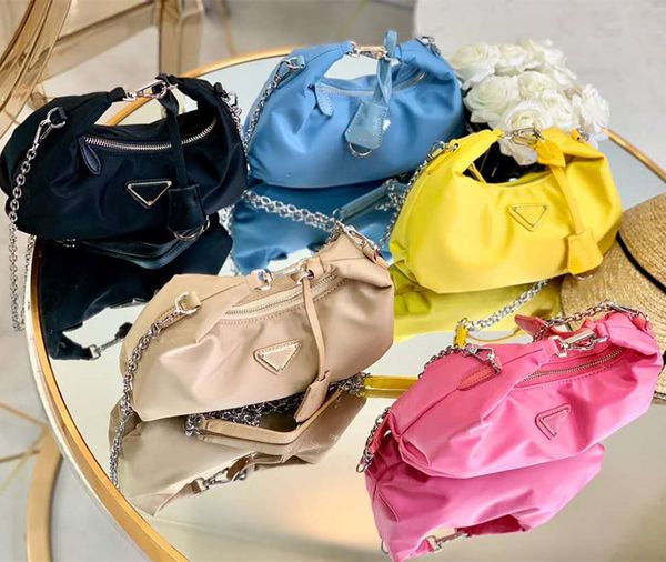 

2020 charm womens luxury designer purses handbags cloud bag designer's pleated canvas zipper underarm bag letter crossbody bag
