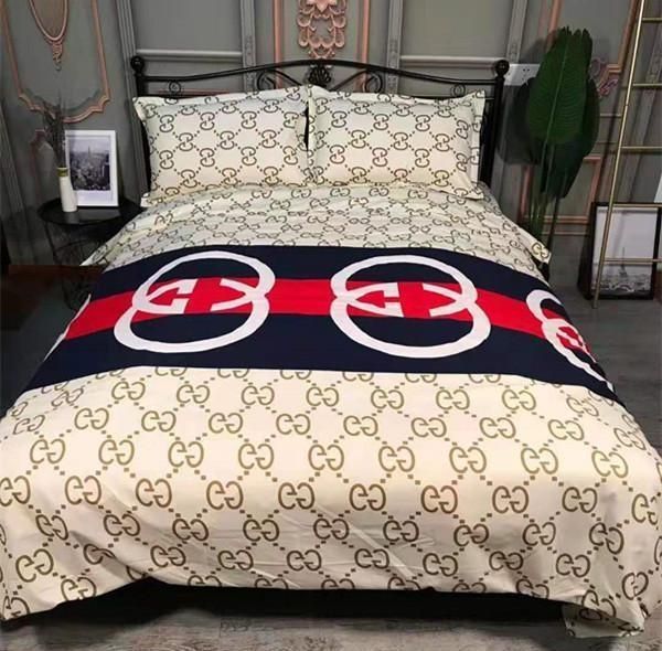 

european stlye branded warm letter print quilt fashion warm bedroom woven cotton home bedding sets duvet cover 200*230cm sheets pillowcase
