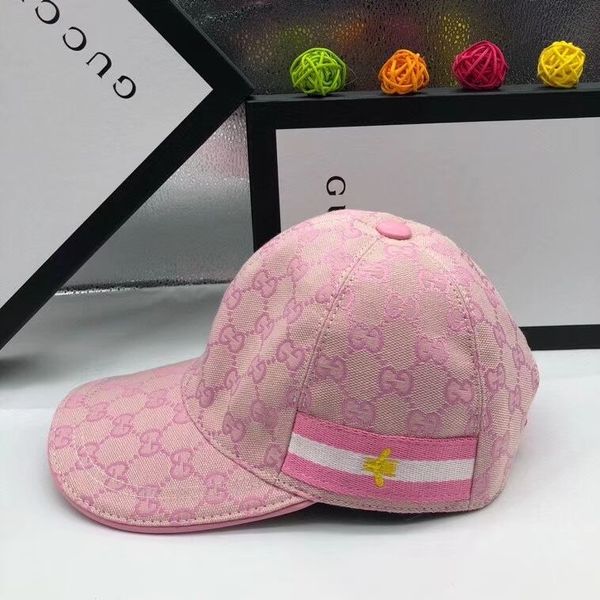 

2020 for men and women are selling the latest fashion hats with embroidered lettered adjustable cotton baseball caps for 123, Blue;gray