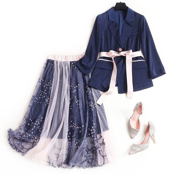 

contrast blazer suit 2020 spring coat embroidery mesh skirt two piece set, White
