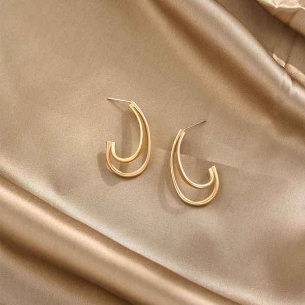 

europe and the united states cold wind metal studs 2020 new tide temperament exaggerated ins earrings, Golden;silver
