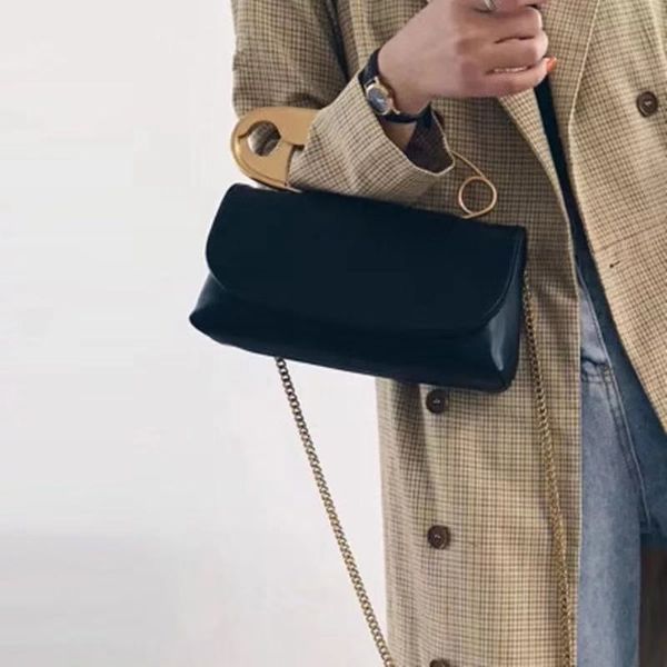 

2020 personality brooch type women's shoulder bags funny pins design messenger bags pu leather women handbag ladies flap