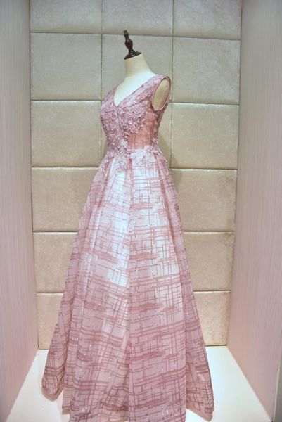 

luxury features evening dress 2019new vestidos de fiesta de noche robe soiree long dress, White;black