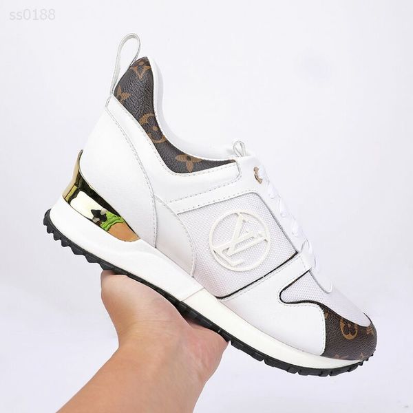 

2020 new autumn and winter european station low-end temperament wild comfortable men's shoes factory direct sales size 39-45cm, Black