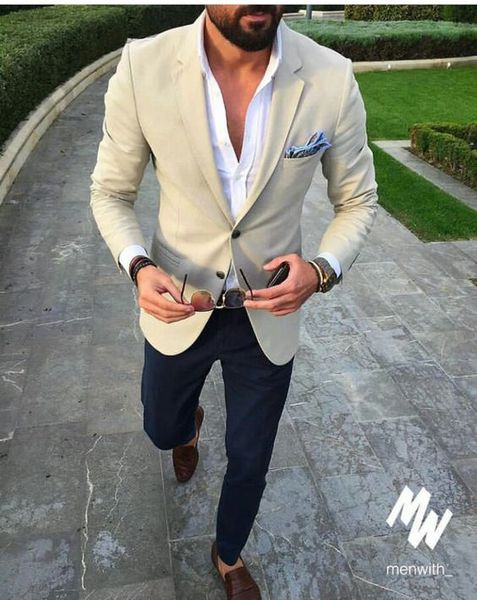 Compre Hecho A Medida Hecho Slim Fit Casual Trajes De Hombre Beige Blazer Para Hombre Pantalones Azul Marino 2 Piezas Street Wear Party Prom Hombres