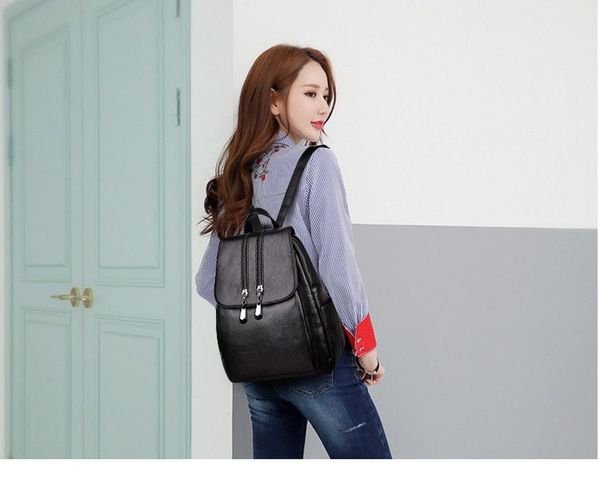 

2020 new shoulder bag women's casual travel backpack ladies