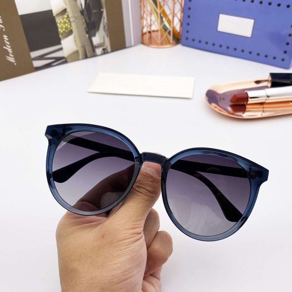 

special designer sunglasses summer brand sunglasses man womens beach glasses uv400 gletter 042801 5 colors highly quality with box