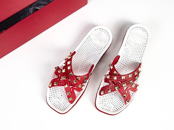 

2020 luxury designer men and women square head summer rubber sandals beach slip fashion wearable slippers indoor shoes size 35, Black