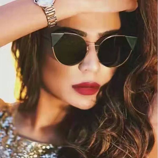 

vintage women's fashion 2019 female sunglasses vintage mirror brand designer eyewear female sun glasses for women oculos, White;black