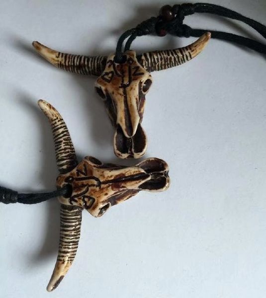

yqtdmy 12 pcs imitation yak bone carving tribal necklace bull skull head pendant, Silver