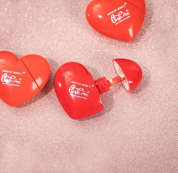 

iman of noble heart matte lip gloss does not stick to a small lip gloss for a long time