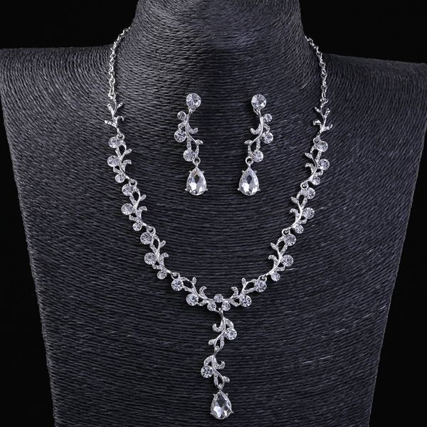 

свадебная вечеринка один комплект ювелирные наборы из бисера цветок листьев головного убора невесты корона алмазные головные уборы для невес, Silver