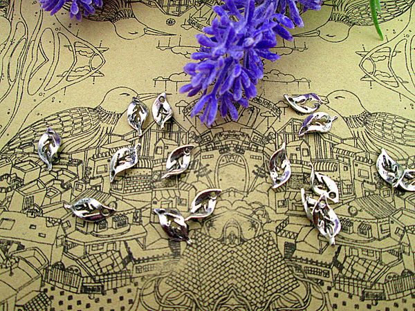

300pcs 3d mini leaf charms leaf pendants antiqued silver tone 11x5mm, Bronze;silver
