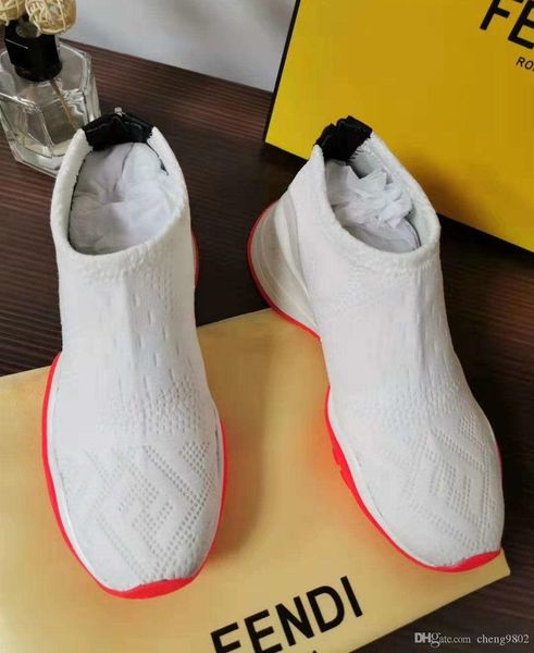 

2020 новая горячий источник женщины соответствия цвета трясти нижнюю личность вяжут носки сапог женской обувь повседневная спортивная обувь, Black