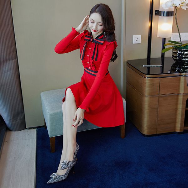 

кѬаное плае оен зима 2019 новй ил  длиннм Ѭђкавом леганного маове и  White;black