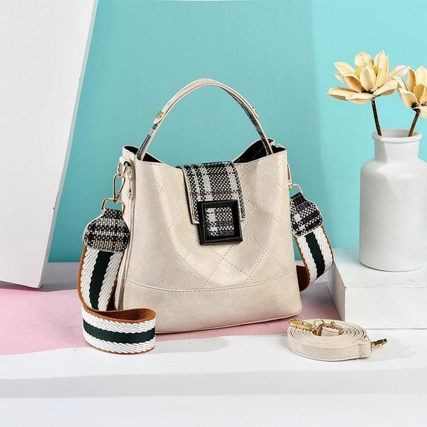 

2020 lady bag large capacity bucket bag european and american fashion shoulder messenger bags