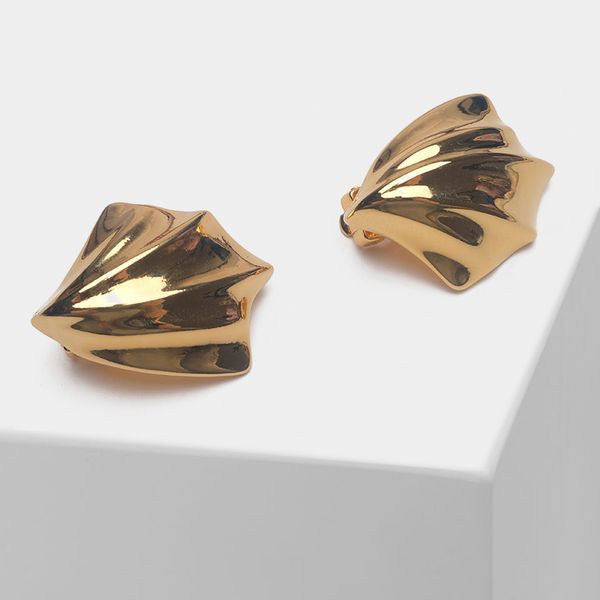 

amorita boutique fashionable cute little shell stud earrings, Golden;silver