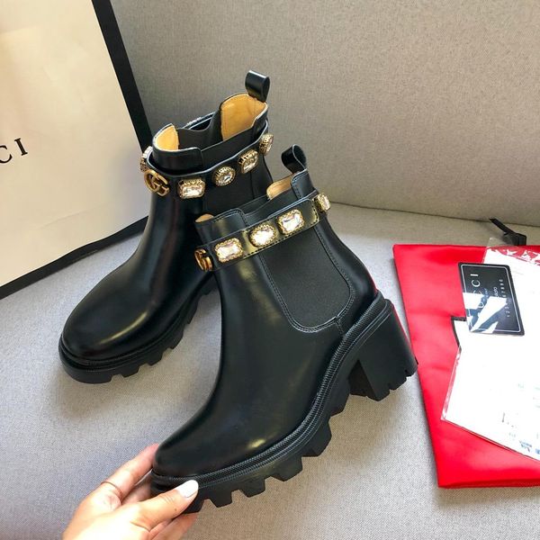 

2019q luxury designer catwalk genuine leather thick sole short boots design slip-on womens short boots personality wild womens martin boots