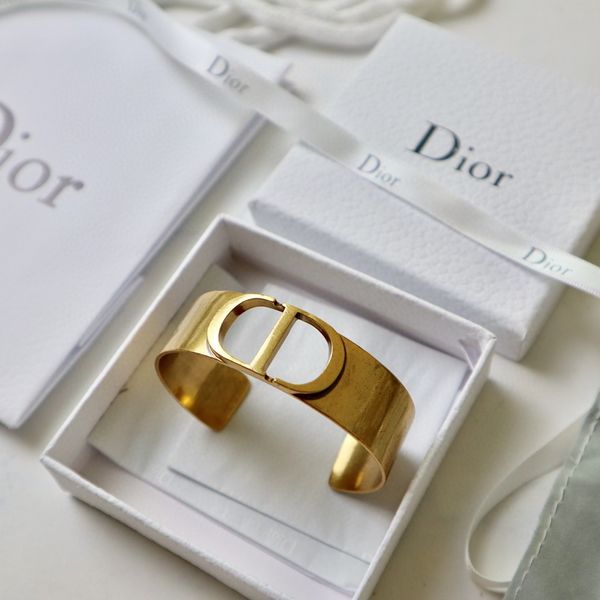 

fashion open necklace classic silver bracelet inner diameter bracelet fashion jewelry supply with box designer bracelet