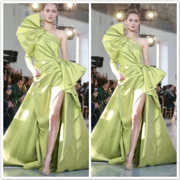 Elie Saab verde Prom Dresses 2020 um ombro Runway alta Dividir vestido de noite Tapete Vermelho Sem Costas Moda Vestidos