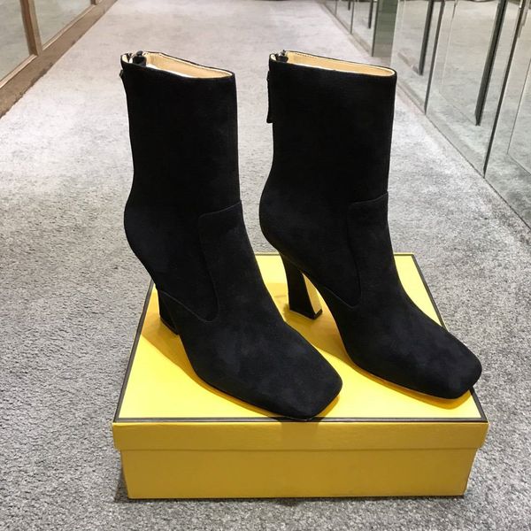 

2019 new designer luxury boots australia leather fashion women/men black genuine leather flat heels flat bottom post