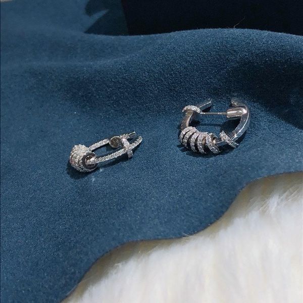 

s925 white fungus ear studs quality popular high-level punk fashion party ladies luxury wedding jewelry ing, Golden;silver